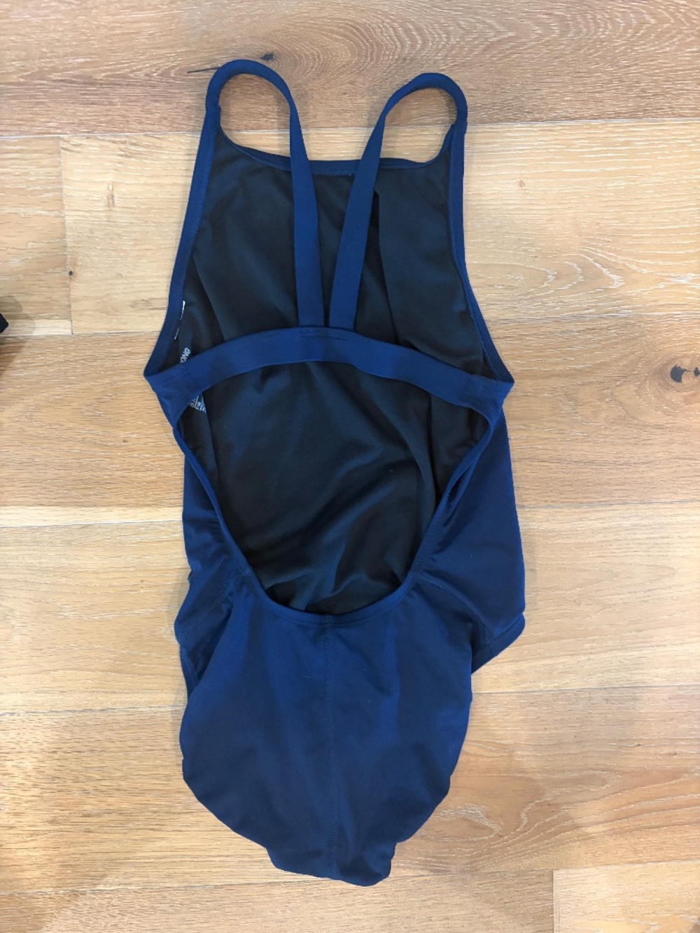 Womens TYR and Nike one piece swimsuits - Picture 4 of 8